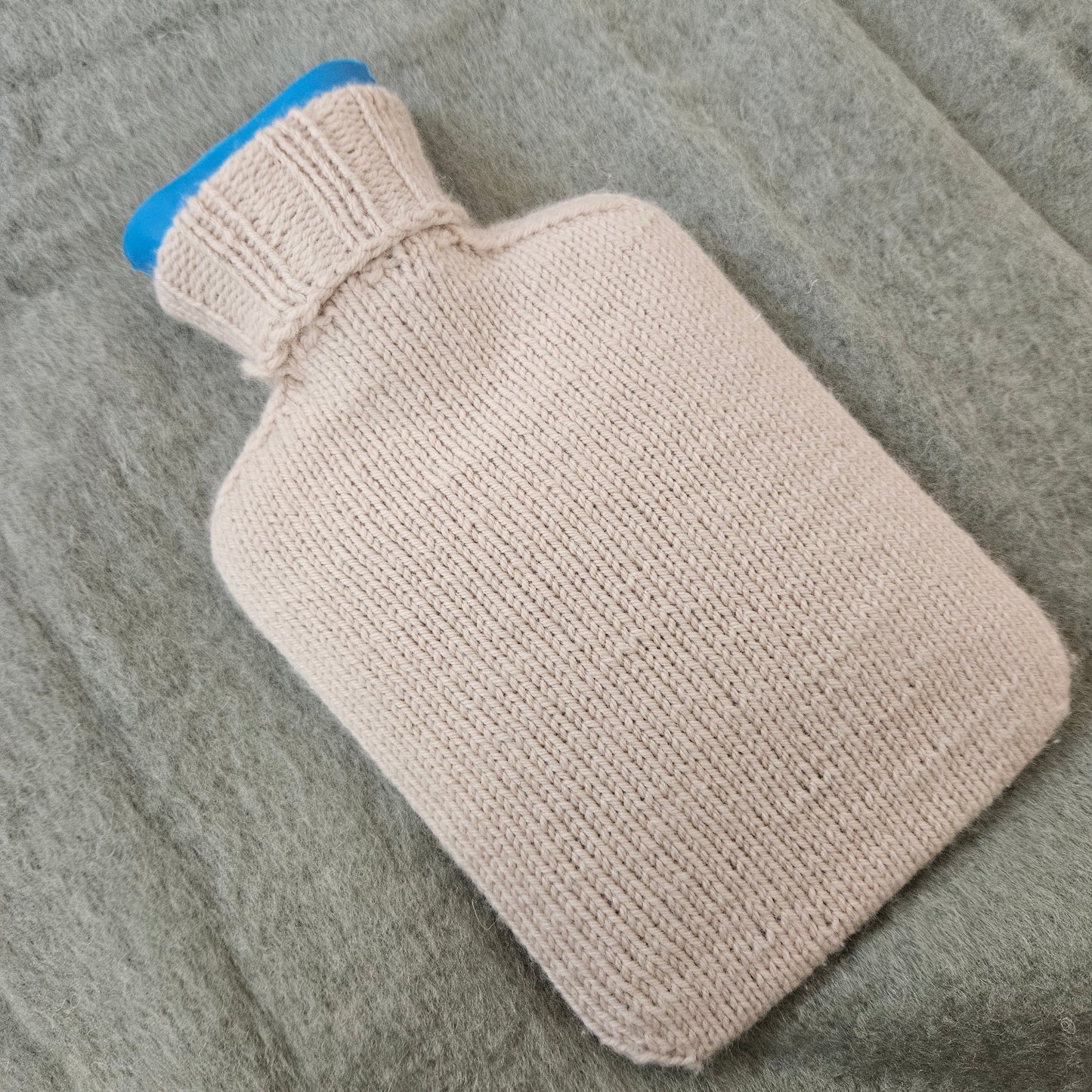 Warme Gedanken - Wärmflaschenbezüge - Strickanleitung // Knitting pattern